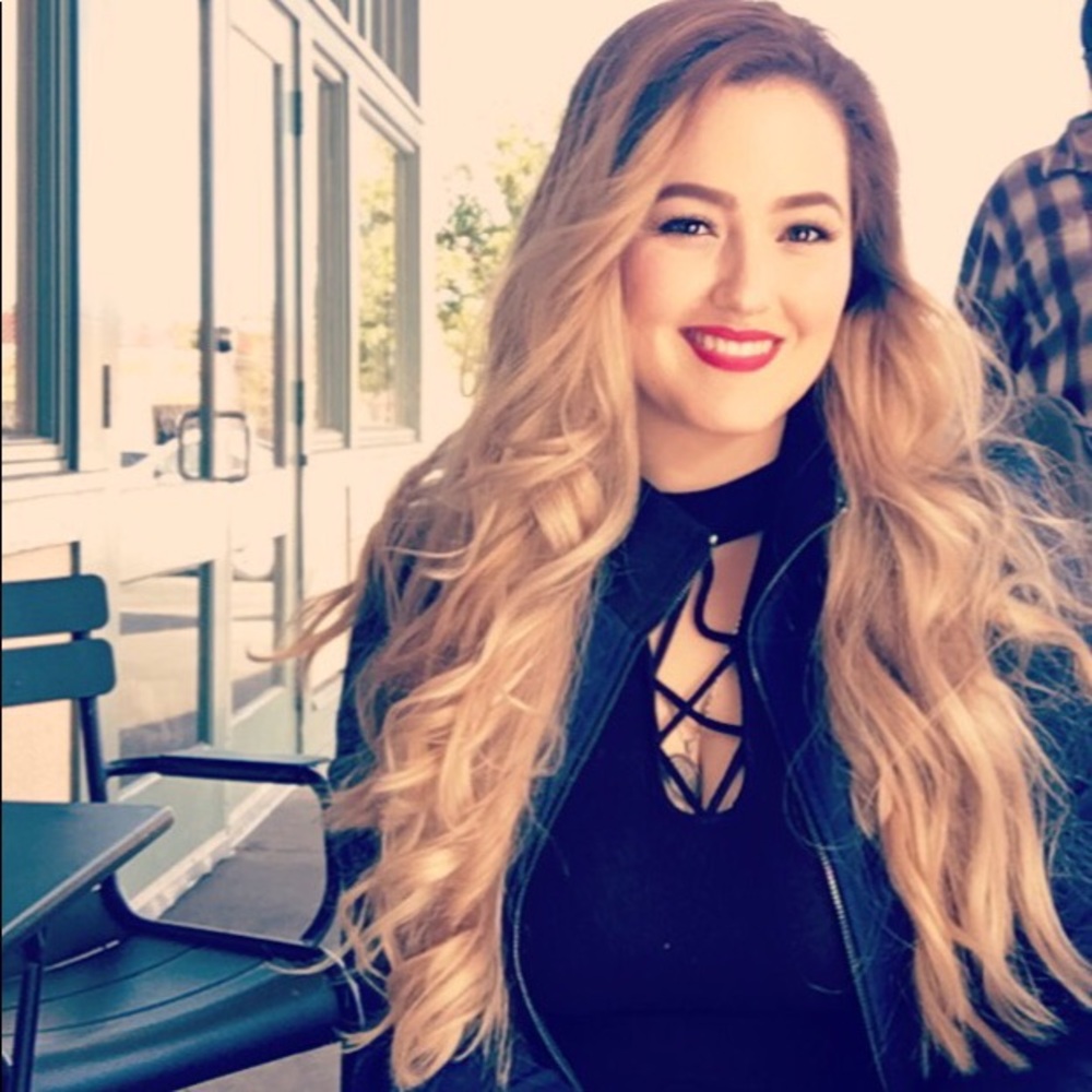 Meet your Posher, Maria del sol